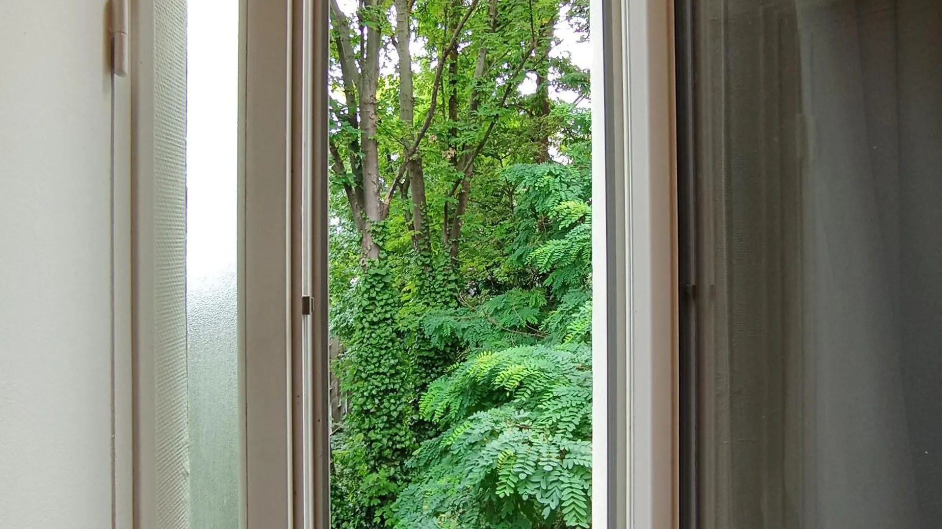 Hostel Caulaincourt Montmartre By Hiphophostels *