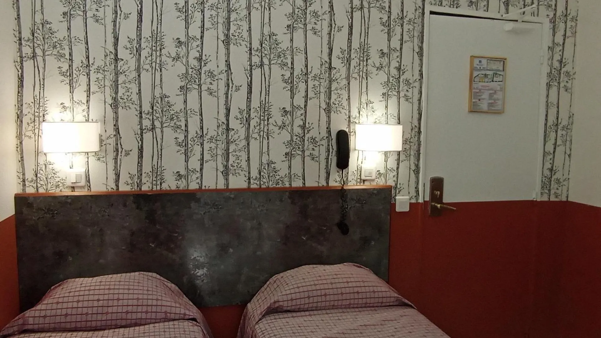 Caulaincourt Montmartre By Hiphophostels Hostel Paris